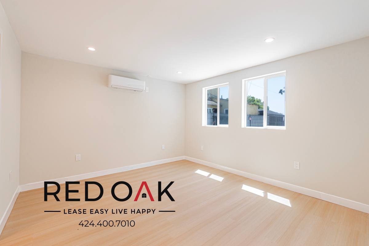 Apartment for rent at 6210 10th Ave #24, Los Angeles, CA 90043