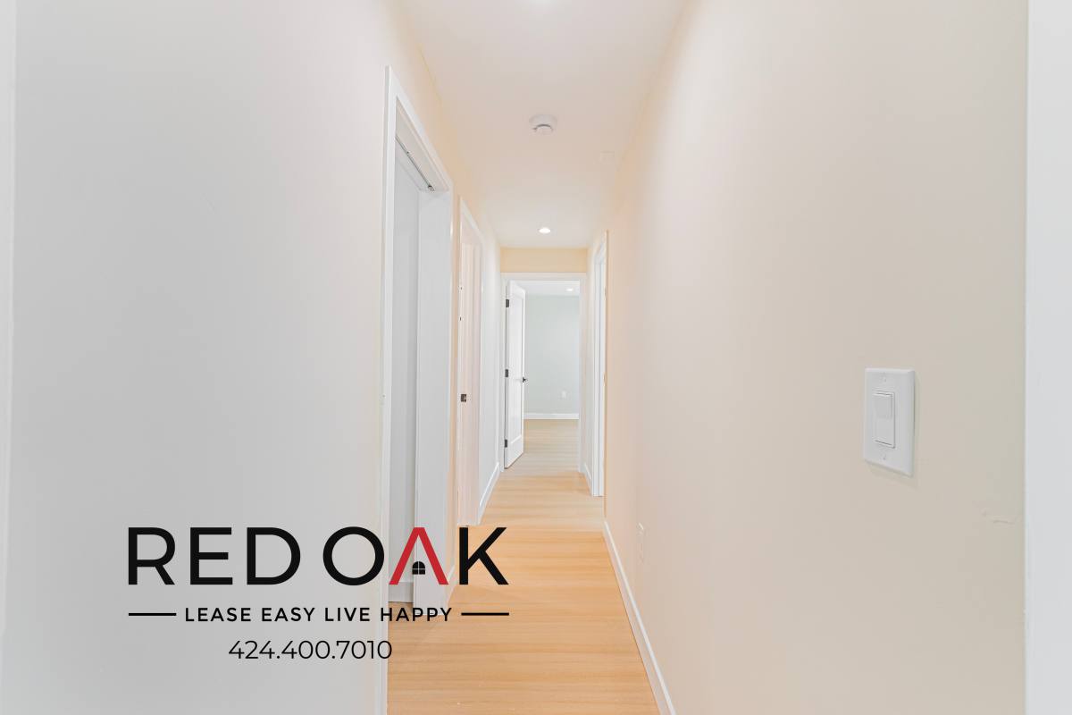 Apartment for rent at 6210 10th Ave #24, Los Angeles, CA 90043