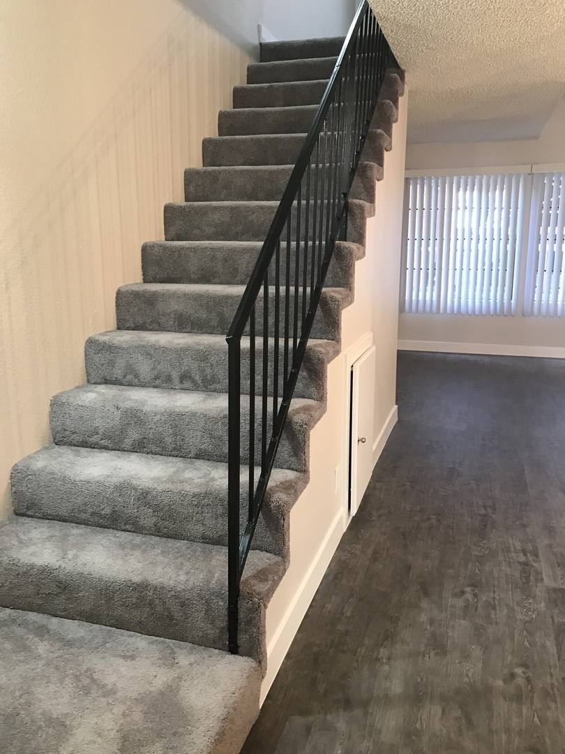Apartment for rent at 13215 Moorpark St, Sherman Oaks, CA 91423