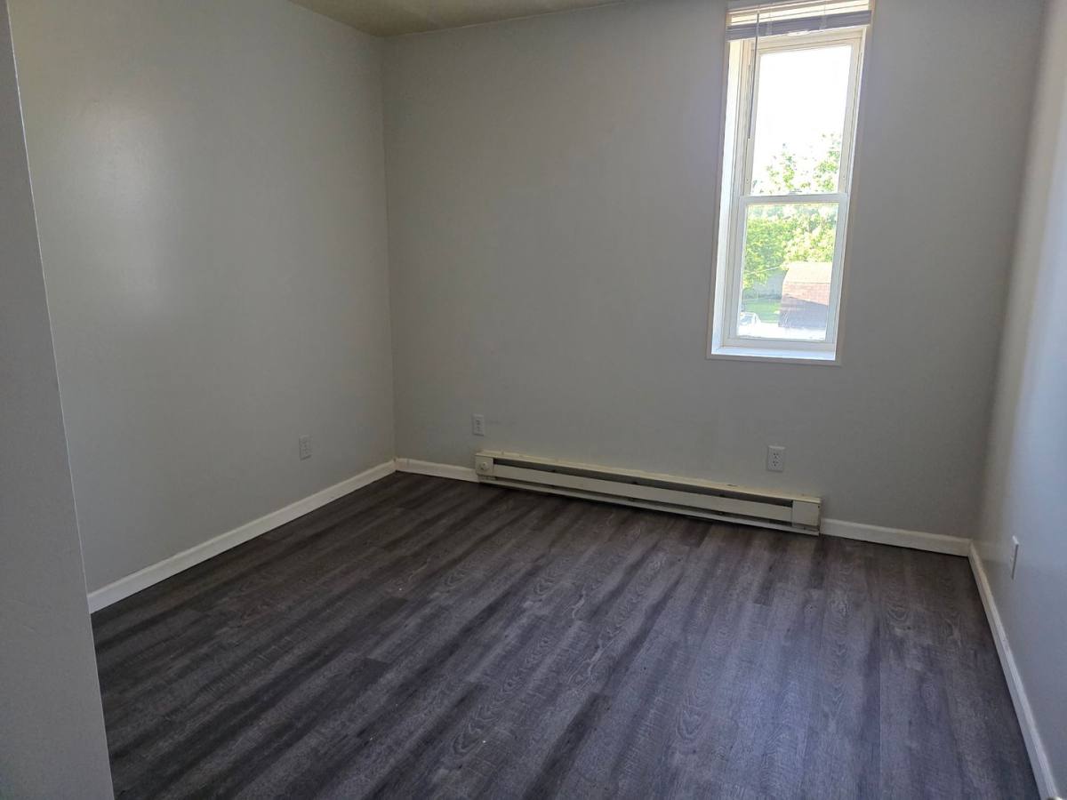 Apartment for rent at 105 W Emeline St, Milford, IN 46542