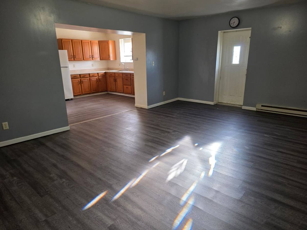 Apartment for rent at 105 W Emeline St, Milford, IN 46542