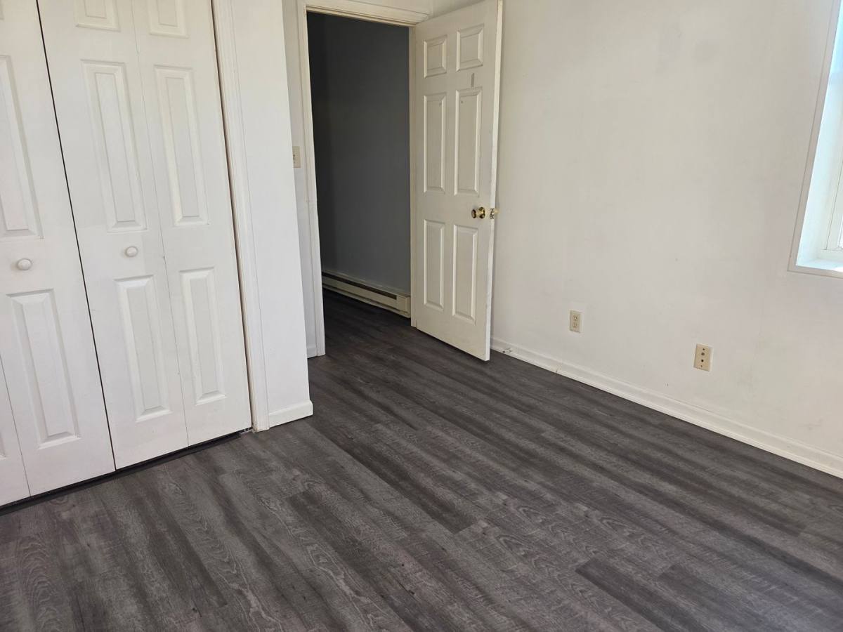 Apartment for rent at 105 W Emeline St, Milford, IN 46542