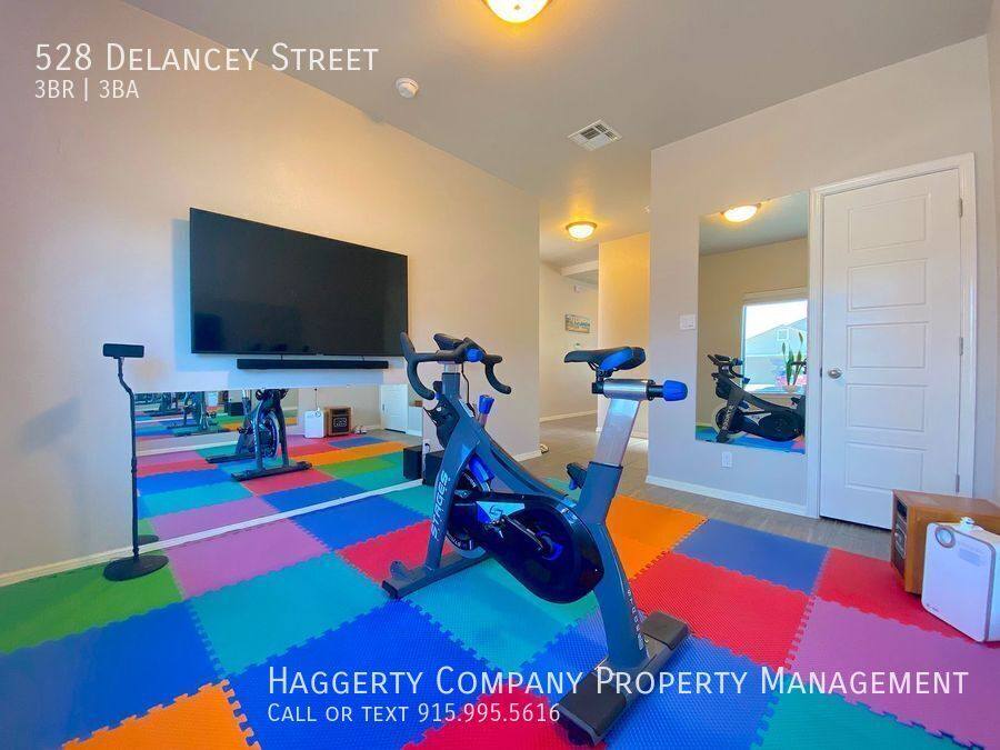 House for rent at 528 Delancey St, El Paso, TX 79938