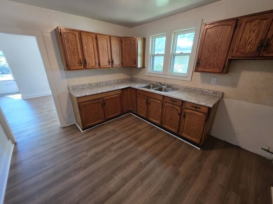House for rent at 1920 Elwood St, Muskegon, MI 49442