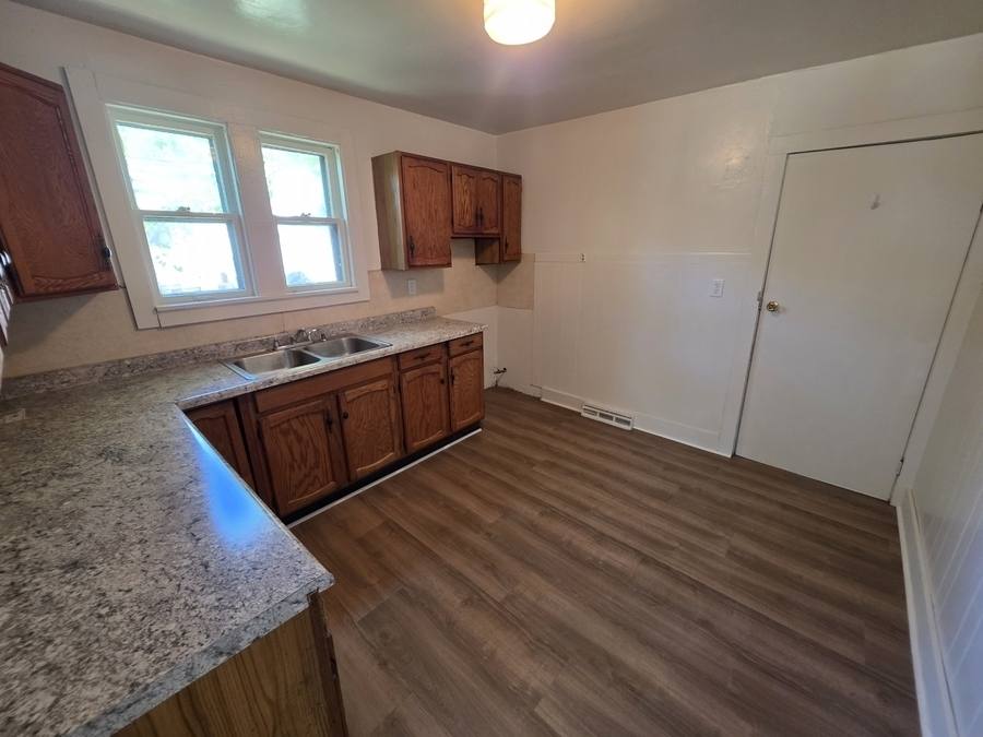 House for rent at 1920 Elwood St, Muskegon, MI 49442