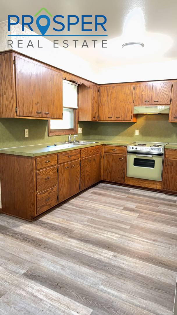 Apartment for rent at 527 E Lexington Blvd, Eau Claire, WI 54701