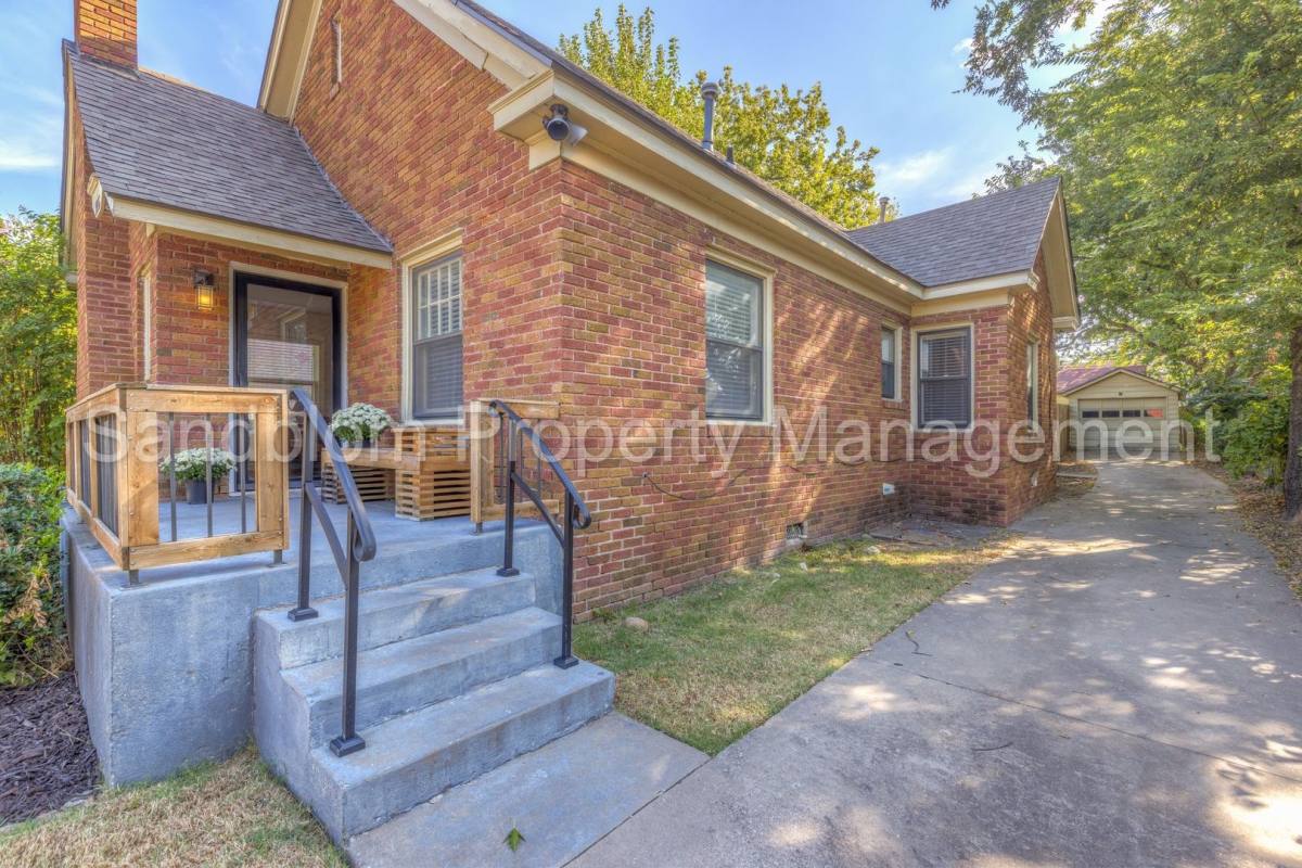 House for rent at 1135 S Birmingham Place, Tulsa, OK 74104