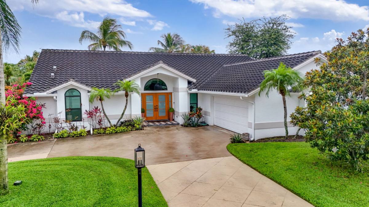 House for rent at 12897 La Rochelle, Palm Beach Gardens, FL 33410