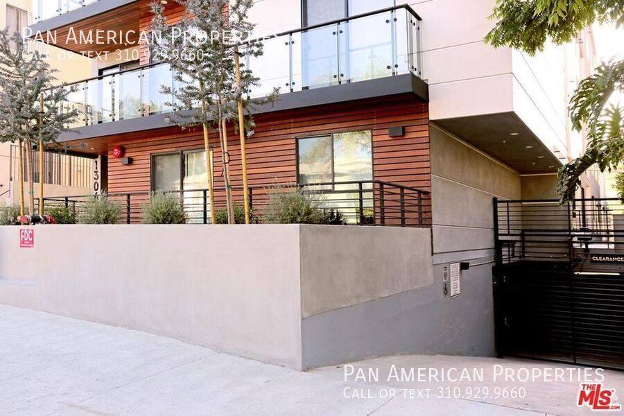 Apartment for rent at 1306 N Orange Dr #PH2, Los Angeles, CA 90028
