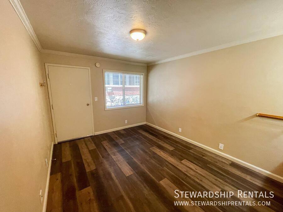 Apartment for rent at 1827 Harris St #114, Eugene, OR 97403