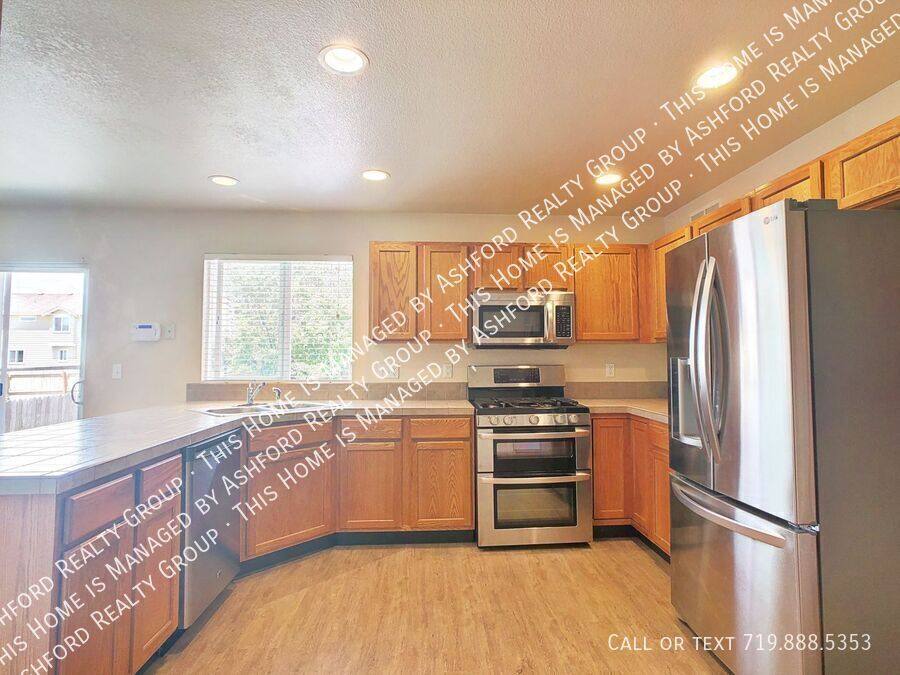 House for rent at 3314 Castellon Dr, Colorado Springs, CO 80916