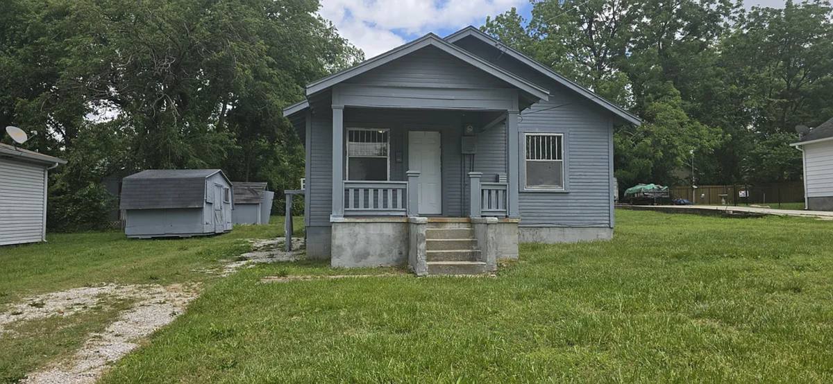 House for rent at 2062 N Albertha Ave, Springfield, MO 65803