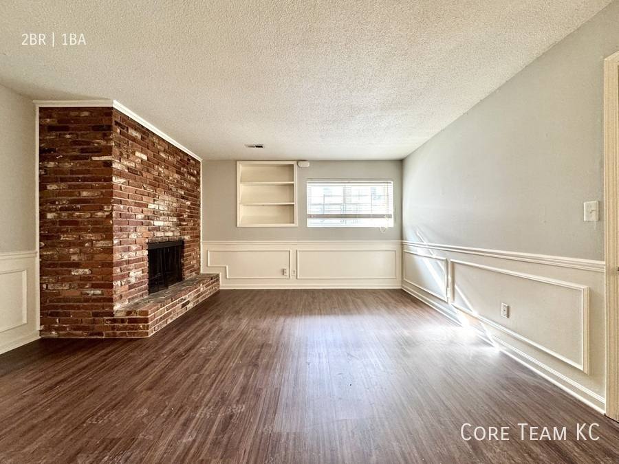 Apartment for rent at 4410 Jarboe St #4, Kansas City, MO 64111