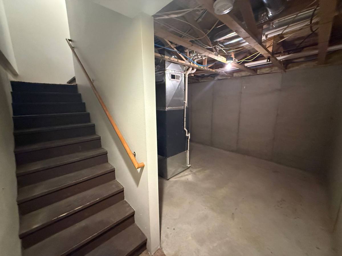 Townhouse for rent at 825 Hawkeye Dr #825, Dubuque, IA 52001