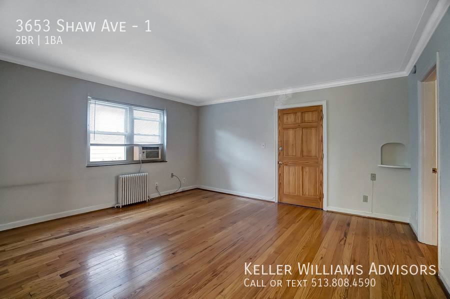 Apartment for rent at 3653 Shaw Ave #1, Cincinnati, OH 45208