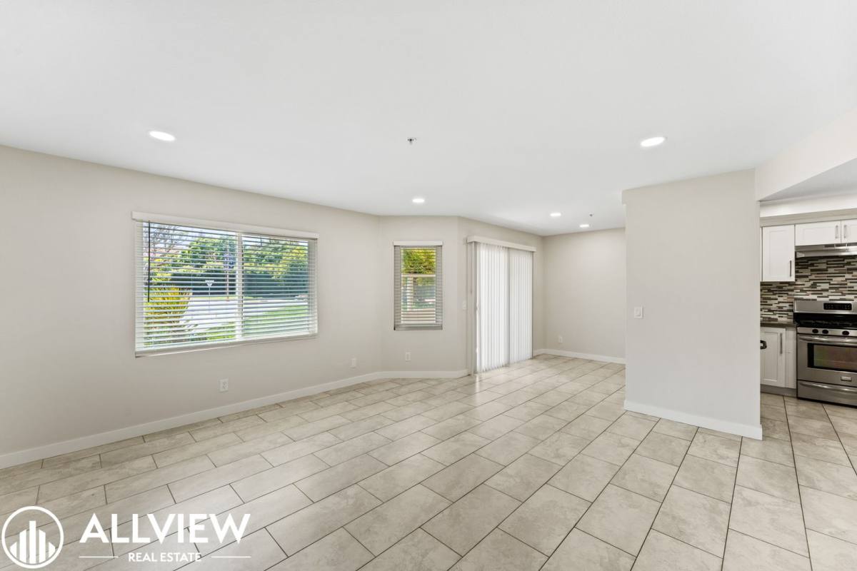 Apartment for rent at 2418 Huntington St, Huntington Beach, CA 92648