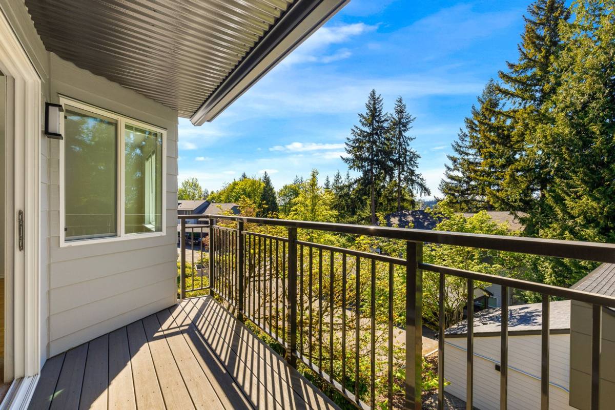 Condo for rent at 12719 NE 116th St #E201, Kirkland, WA 98034
