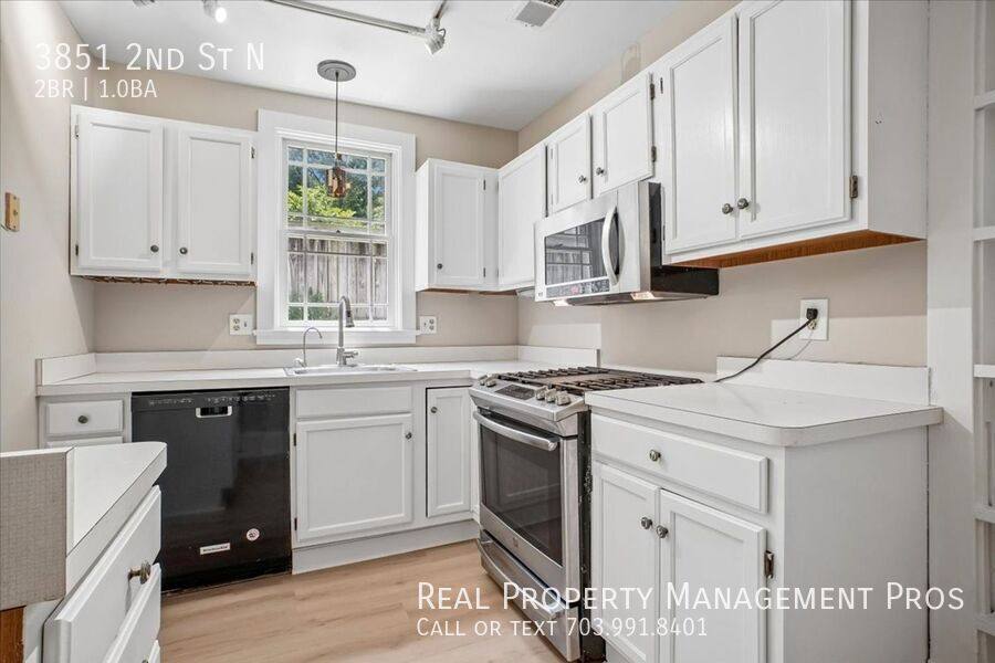 House for rent at 3851 2nd St N, Arlington, VA 22203