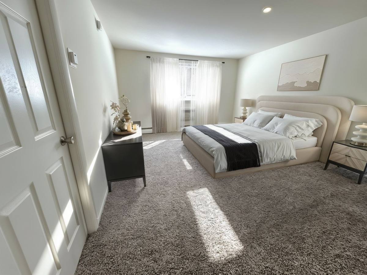 Apartment for rent at 8433 W Chester Pike, Upper Darby, PA 19082