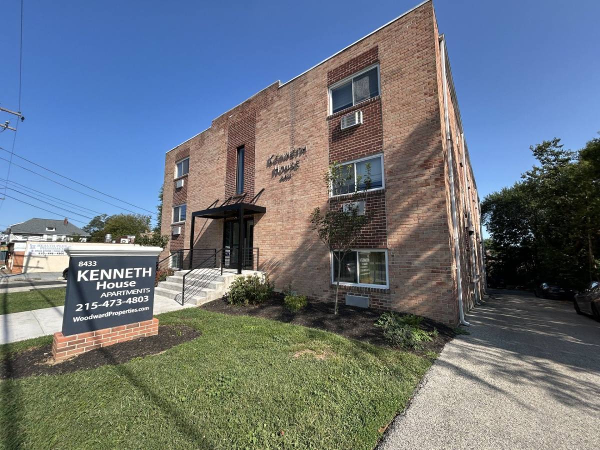 Apartment for rent at 8433 W Chester Pike, Upper Darby, PA 19082