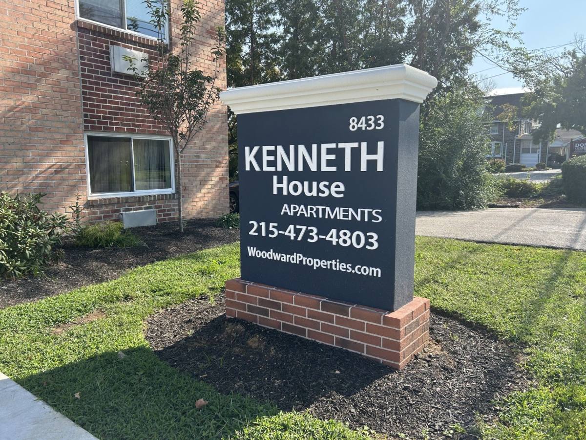 Apartment for rent at 8433 W Chester Pike, Upper Darby, PA 19082