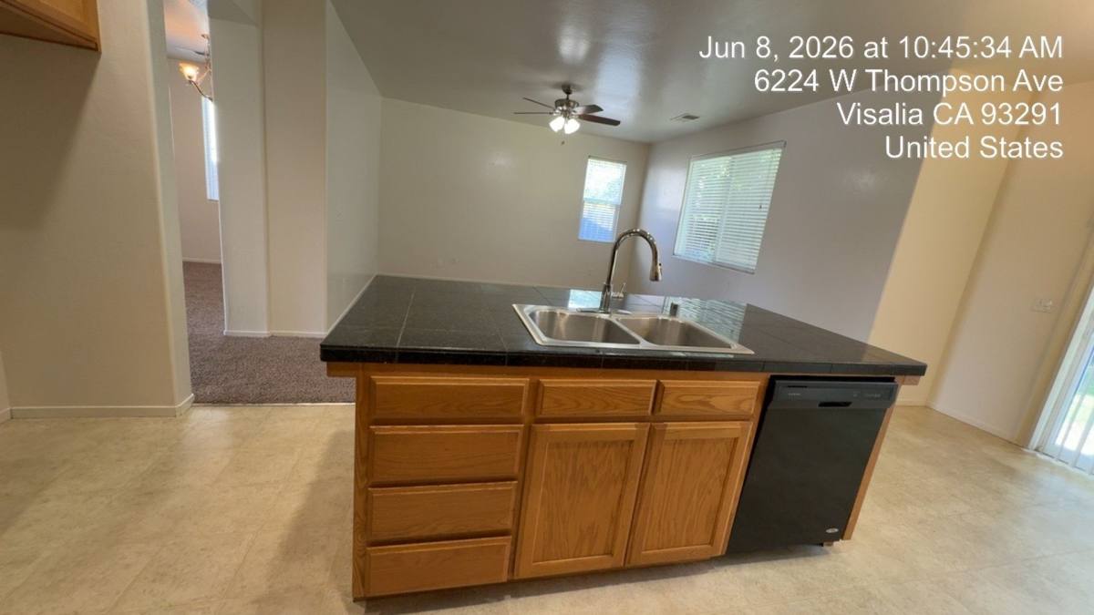 Apartment for rent at 6224 W Thompson Ave, Visalia, CA 93291