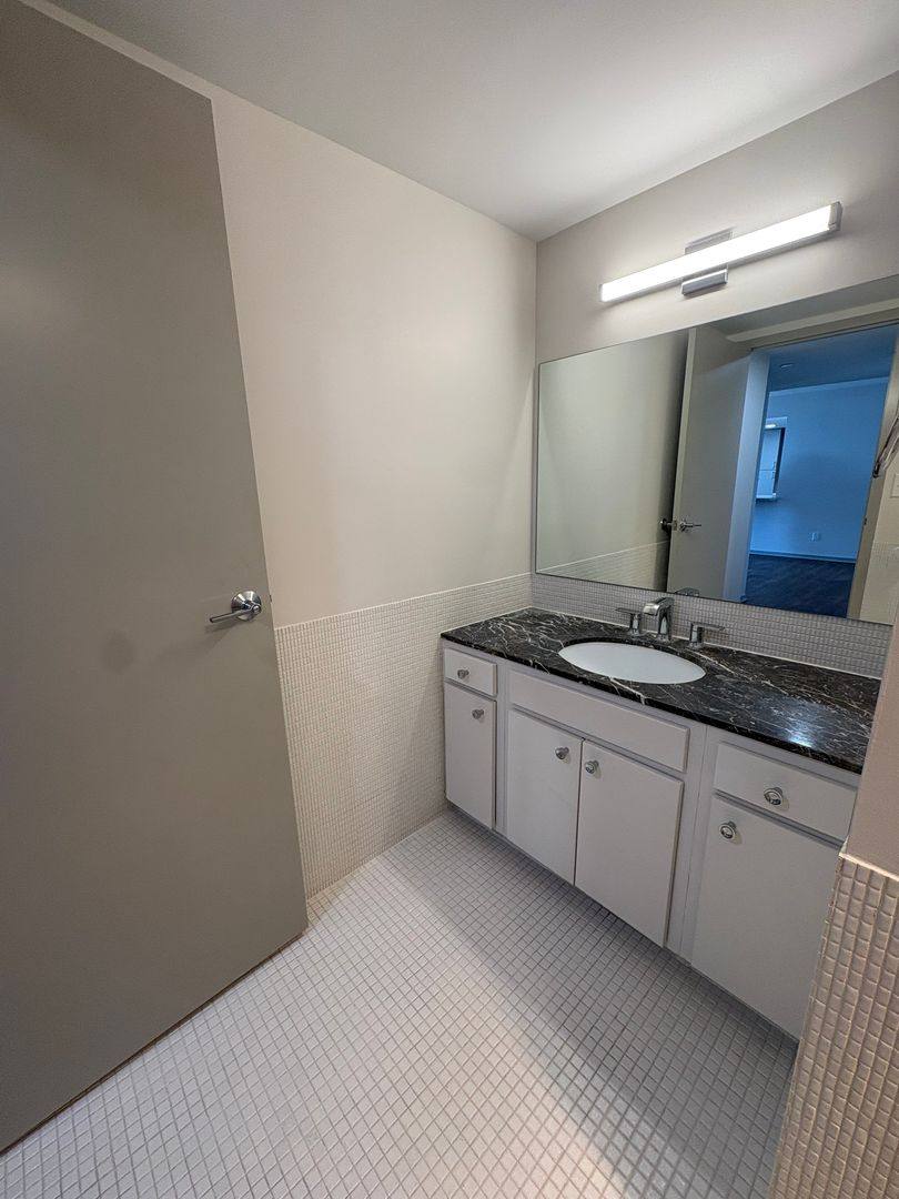 Apartment for rent at 1301 Lincoln Mall, Lincoln, NE 68508