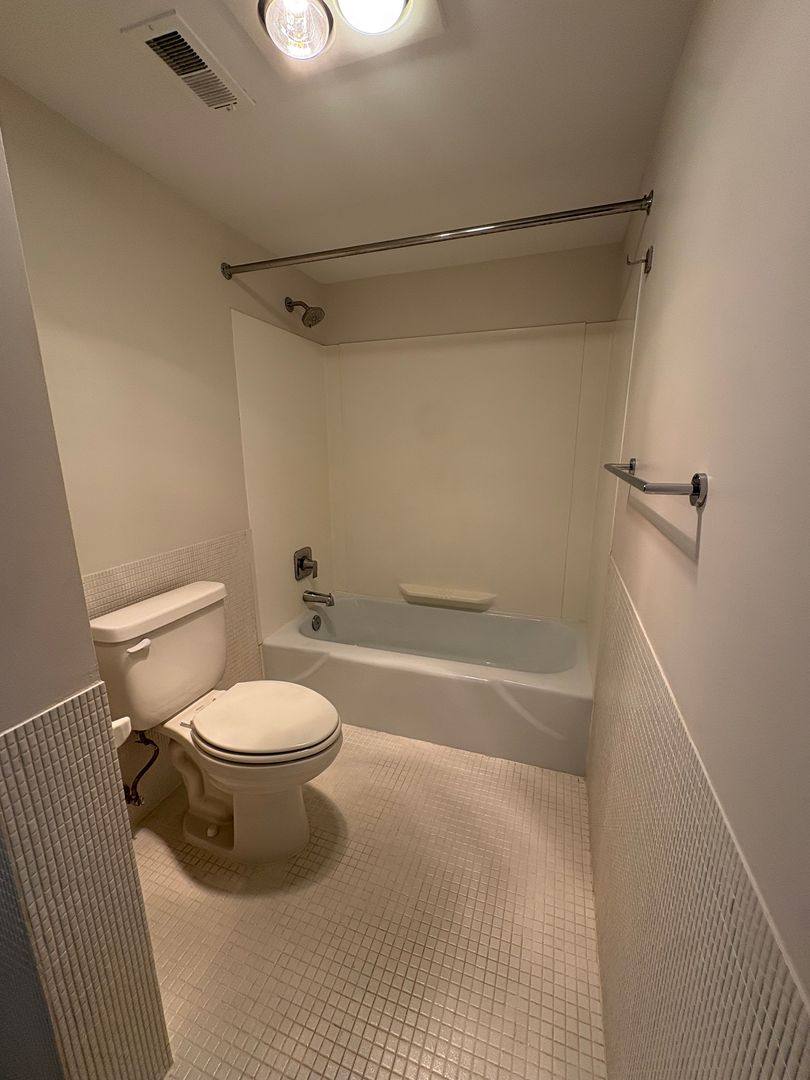 Apartment for rent at 1301 Lincoln Mall, Lincoln, NE 68508