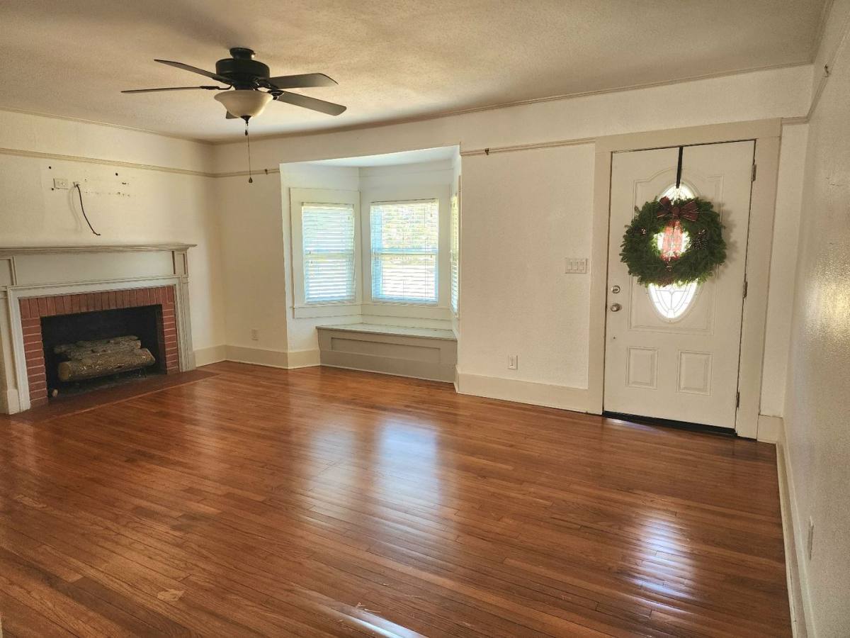 House for rent at 2781 N 16th Ave, Pensacola, FL 32503