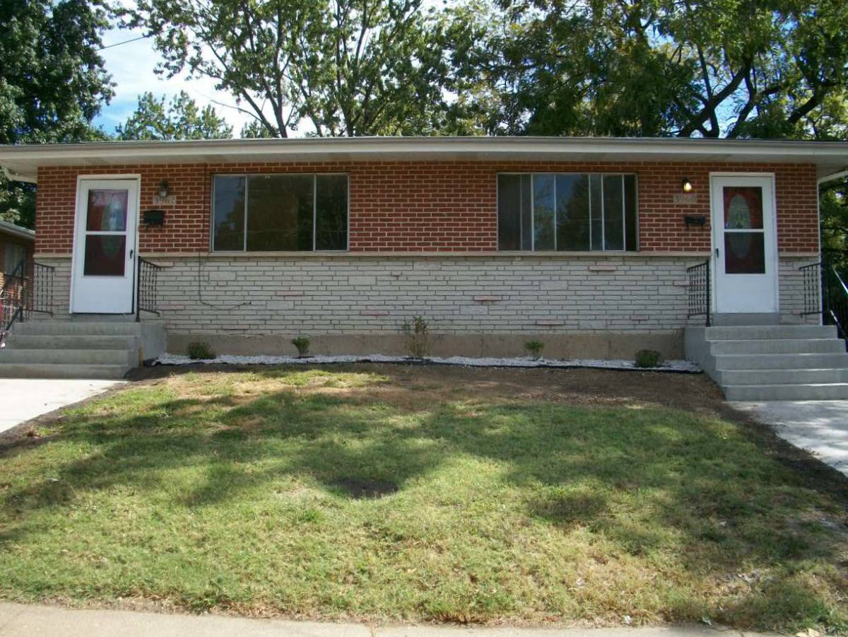 Apartment for rent at 3960-3962 Geraldine, Saint Ann, MO 63074