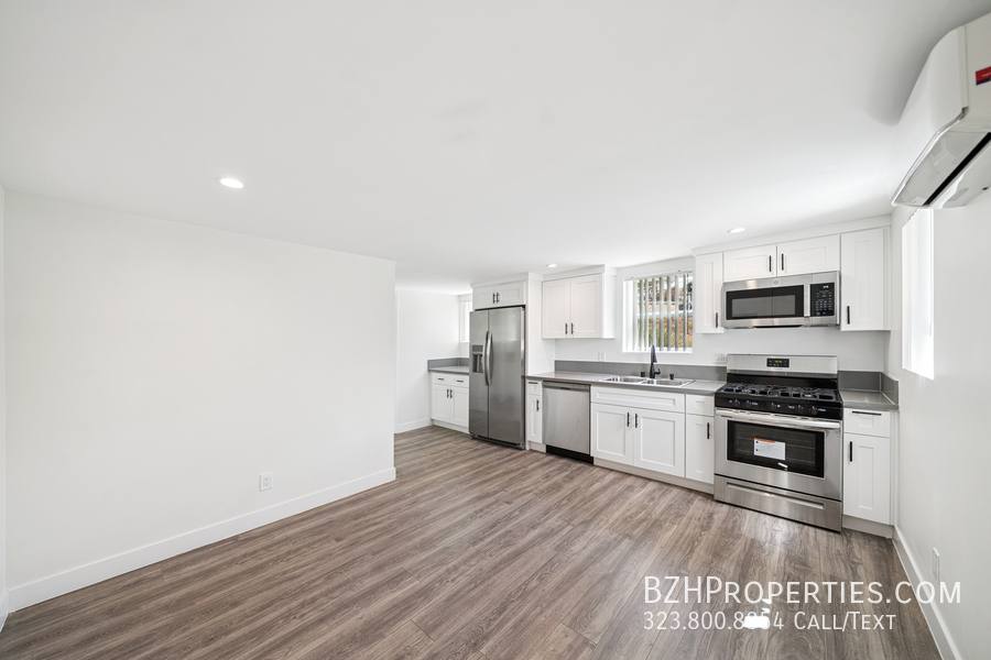 Apartment for rent at 1267 Vin Scully Ave #1267 1 2, Los Angeles, CA 90026