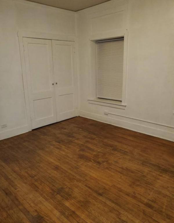 Apartment for rent at 202 1 2 W Main St #202, Freeport, IL 61032