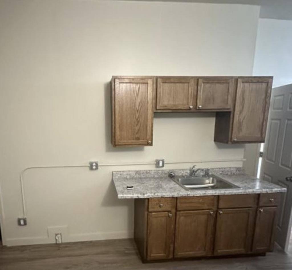 Apartment for rent at 202 1 2 W Main St #202, Freeport, IL 61032