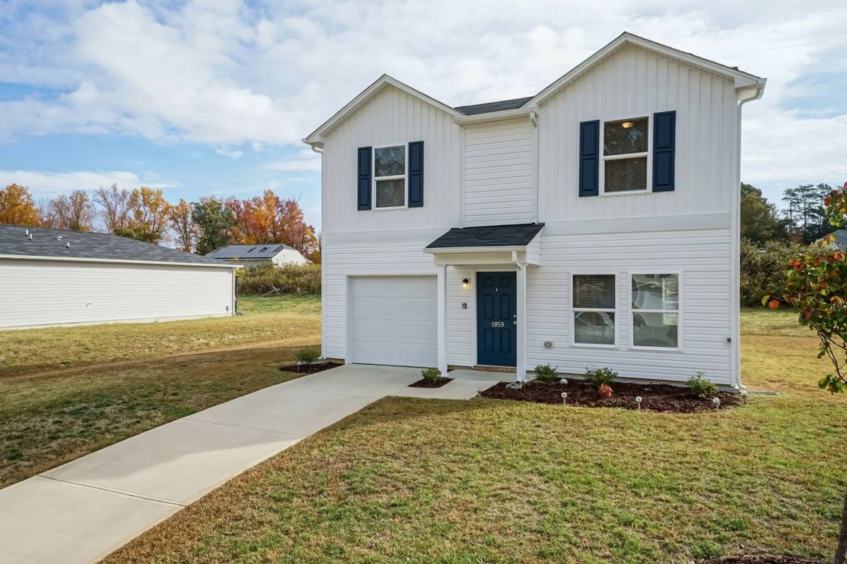 House for rent at 1859 Northside Dr, Burlington, NC 27217