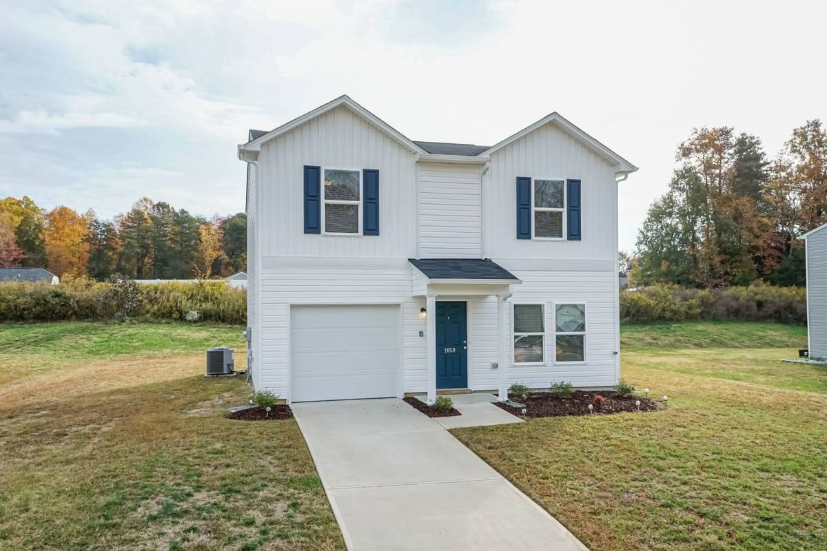 House for rent at 1859 Northside Dr, Burlington, NC 27217