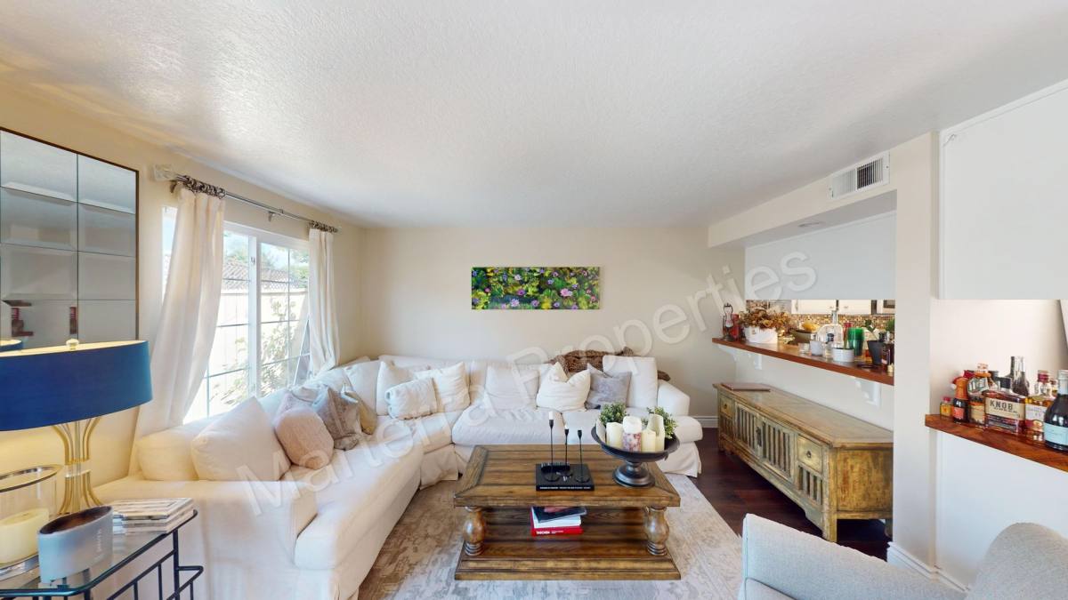 Townhouse for rent at 604 San Michel Dr N, Costa Mesa, CA 92627