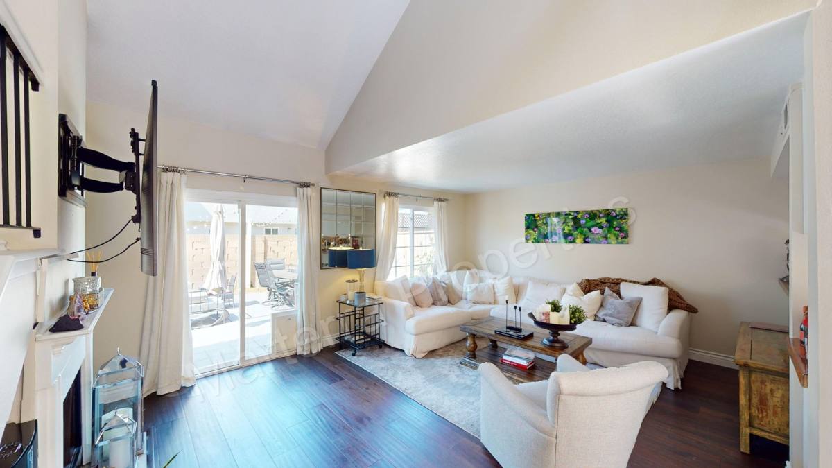 Townhouse for rent at 604 San Michel Dr N, Costa Mesa, CA 92627