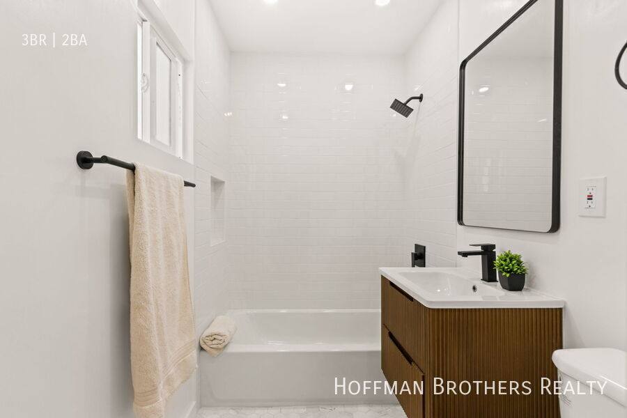 Apartment for rent at 1244 W 107th St, Los Angeles, CA 90044