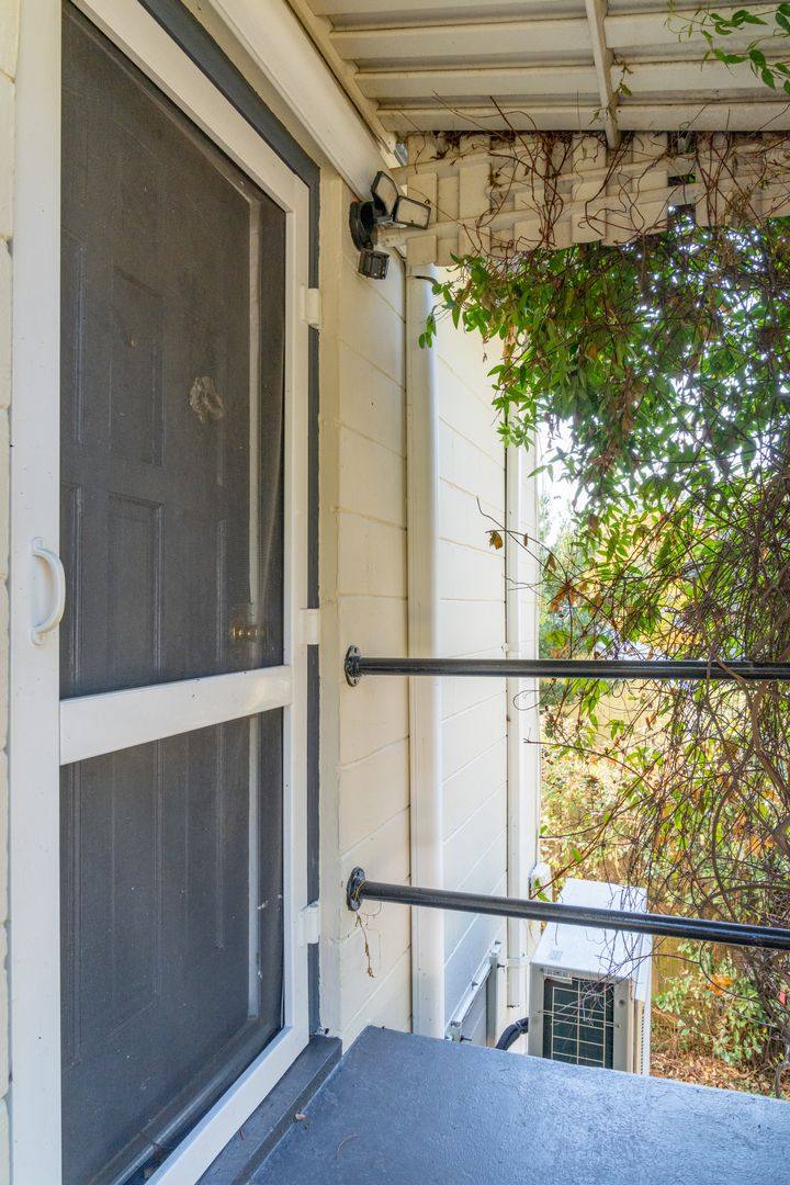 House for rent at 1007 Bethany St #GARAGE, North Charleston, SC 29405