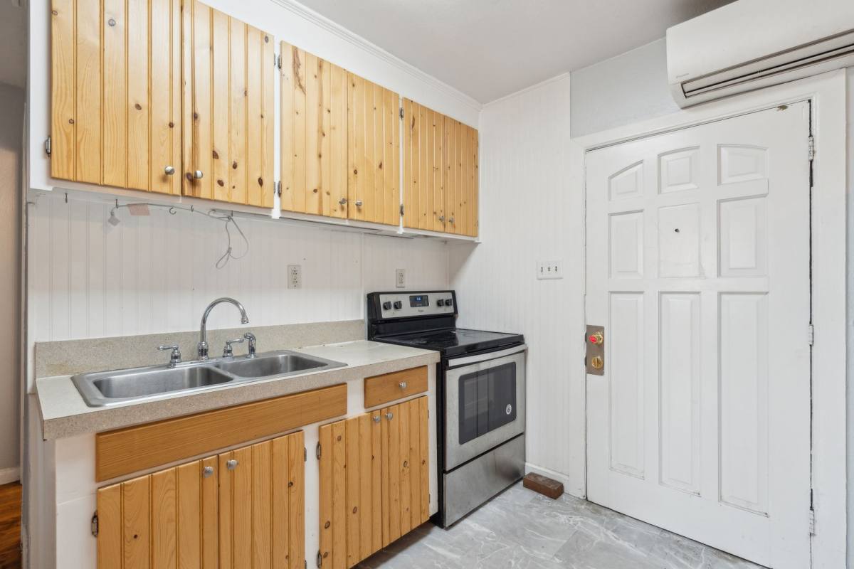 House for rent at 1007 Bethany St #GARAGE, North Charleston, SC 29405