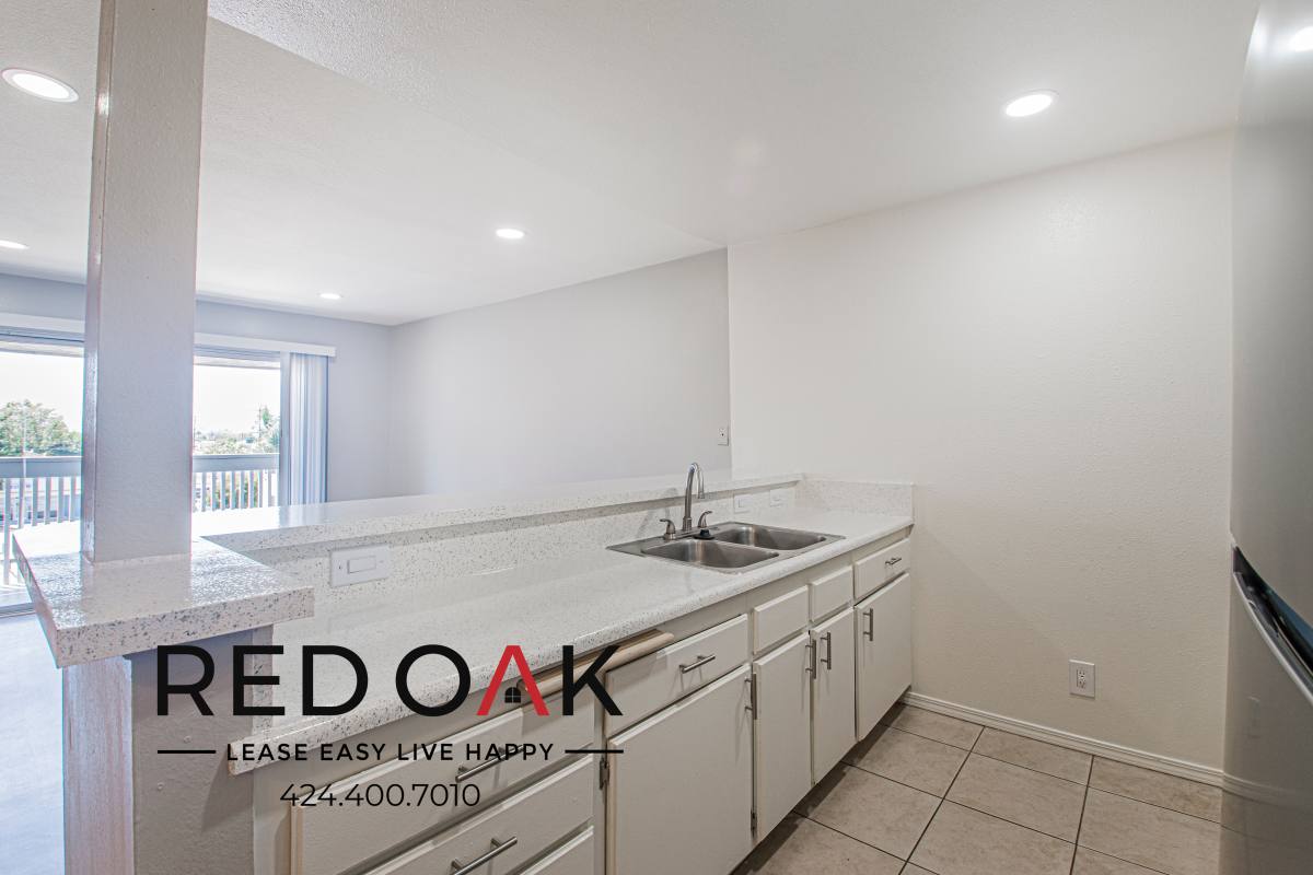 Condo for rent at 379 Newport Ave #310, Long Beach, CA 90814