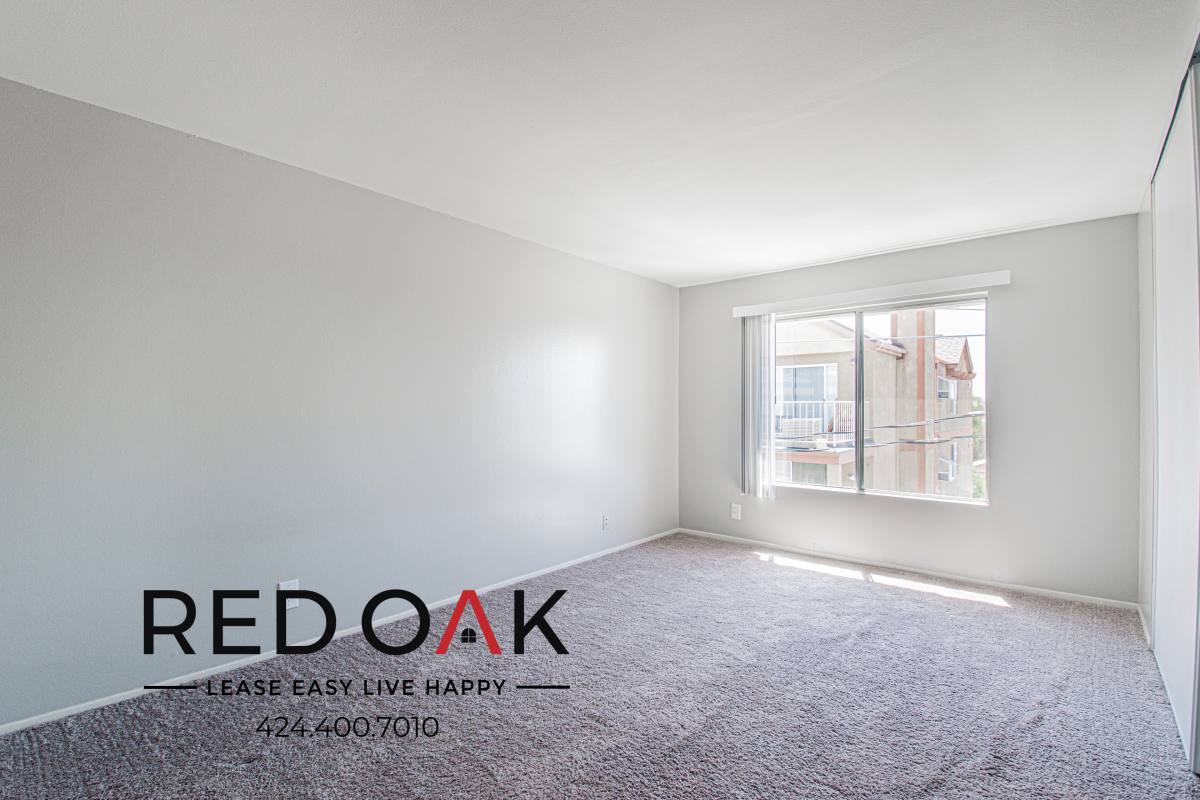 Condo for rent at 379 Newport Ave #310, Long Beach, CA 90814