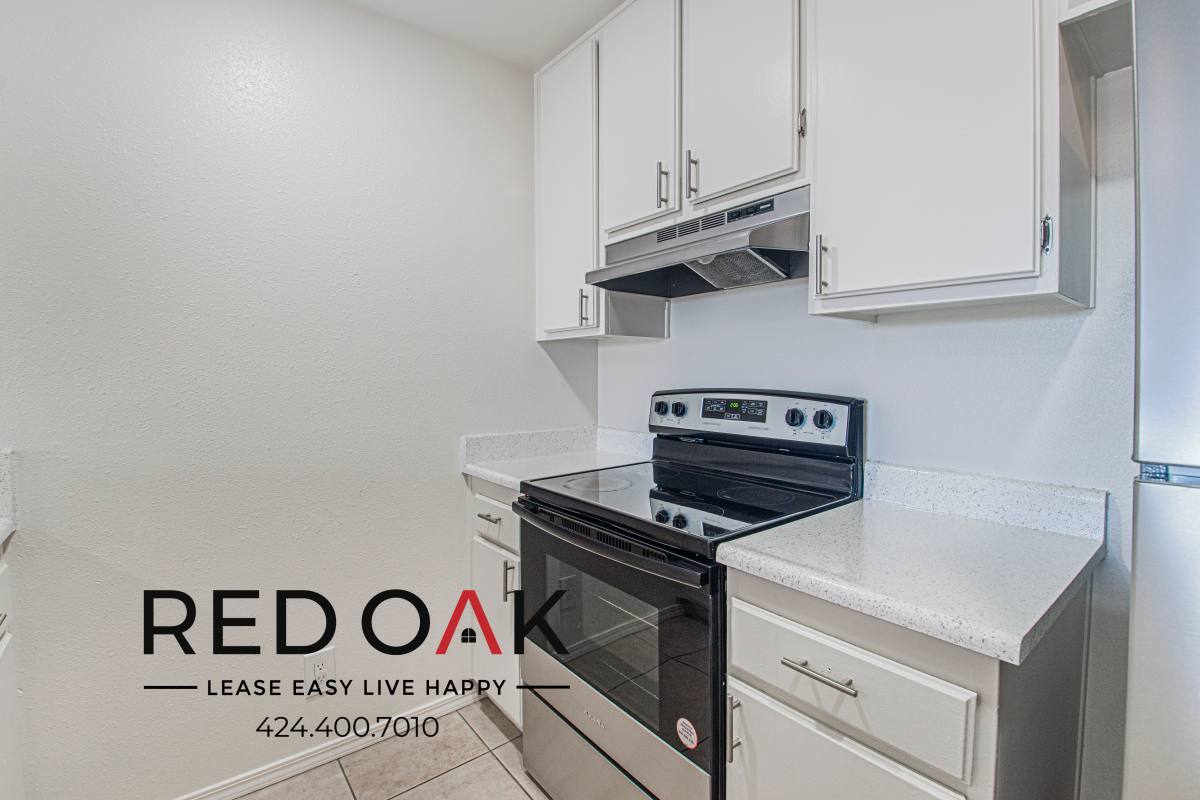 Condo for rent at 379 Newport Ave #310, Long Beach, CA 90814