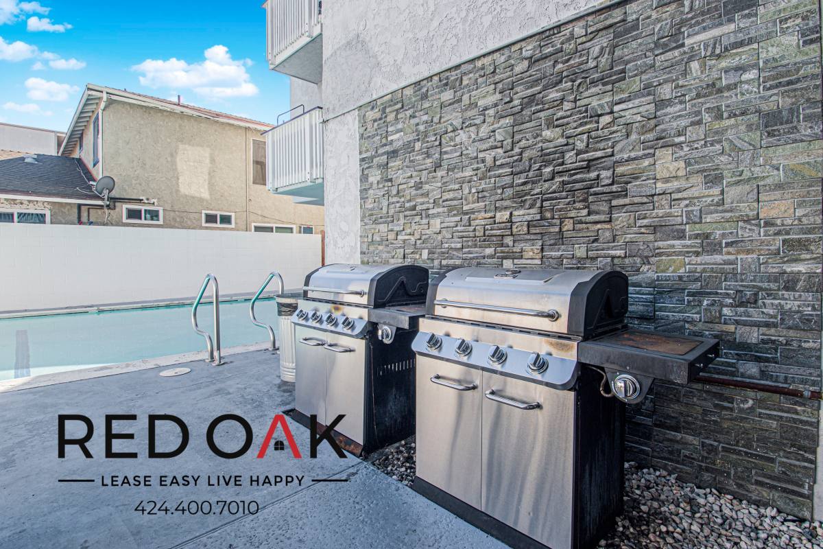 Condo for rent at 379 Newport Ave #310, Long Beach, CA 90814