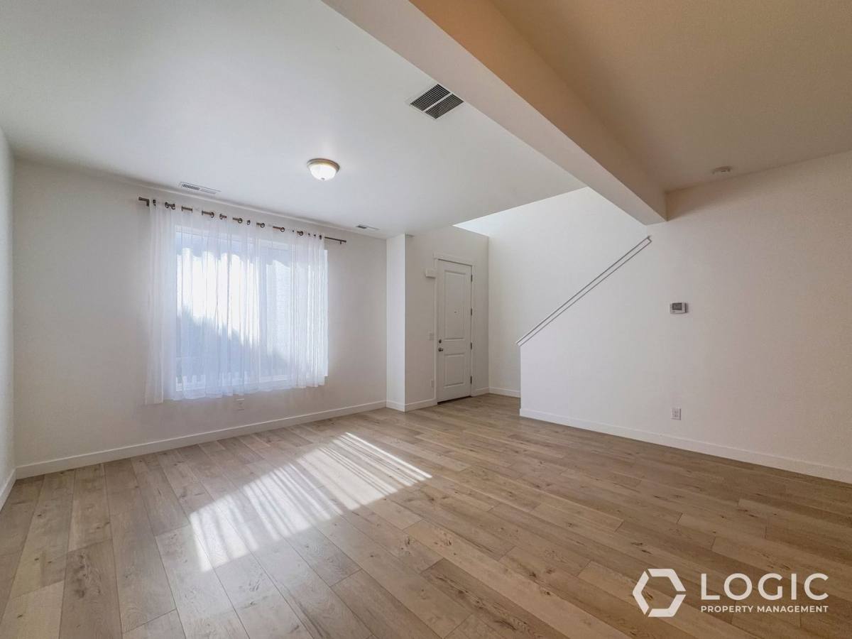 Townhouse for rent at 11627 S Frost View Lane, Draper, UT 84020