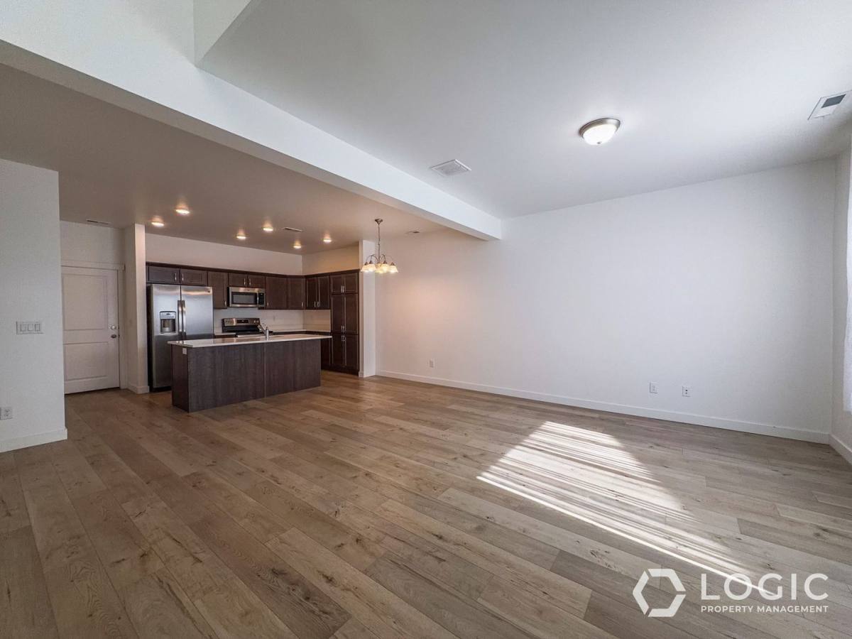 Townhouse for rent at 11627 S Frost View Lane, Draper, UT 84020