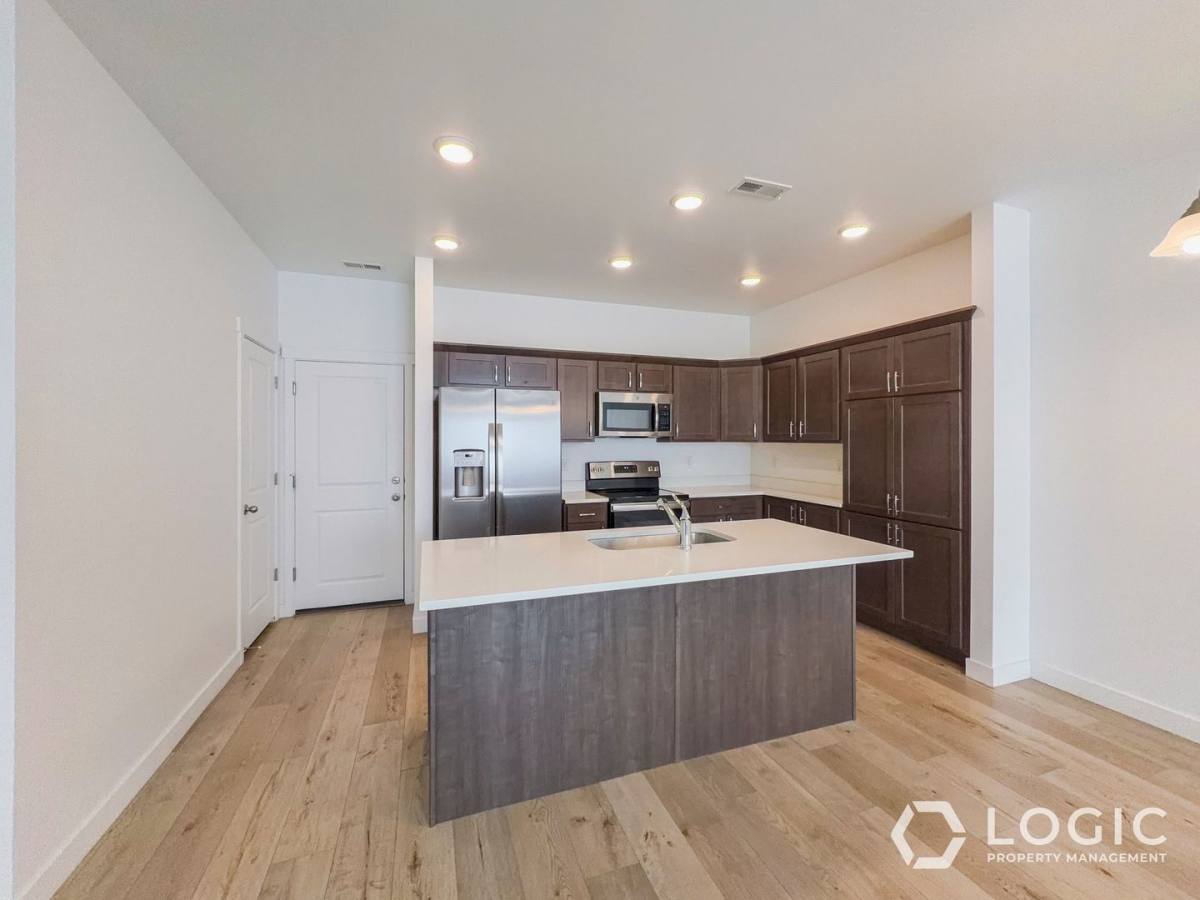 Townhouse for rent at 11627 S Frost View Lane, Draper, UT 84020
