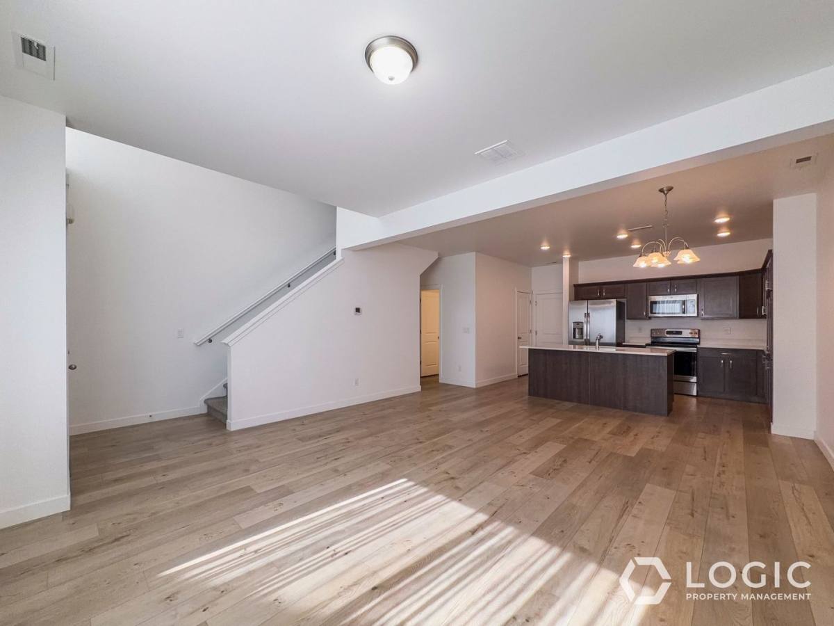 Townhouse for rent at 11627 S Frost View Lane, Draper, UT 84020