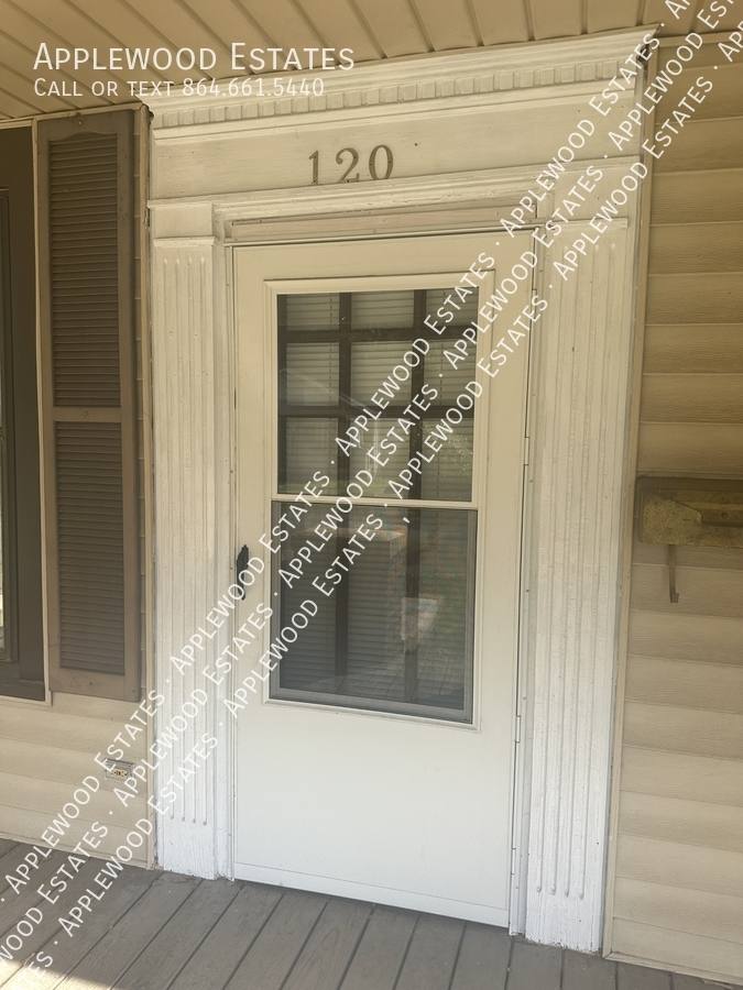 House for rent at 120 Princeton St, Spartanburg, SC 29306