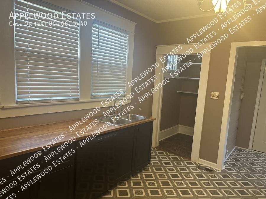 House for rent at 120 Princeton St, Spartanburg, SC 29306